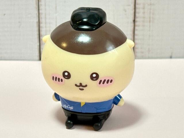 つぶらな瞳とちょこんと小さなお耳がかわいいです♪