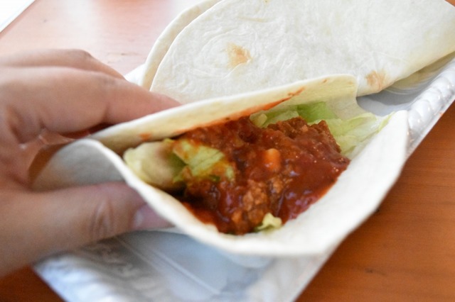 柔らかい生地のタコス