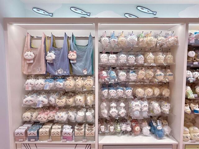 マスコットやエコバッグなども販売されていました♪