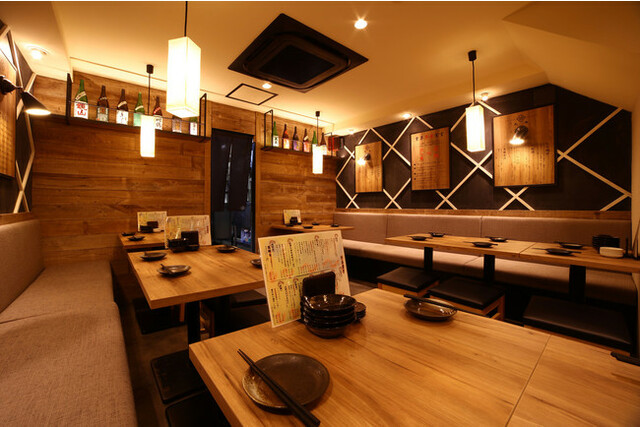 「店内イメージ」【時間無制限（最大11時間）日本酒飲み放題が¥1,250(税込)】