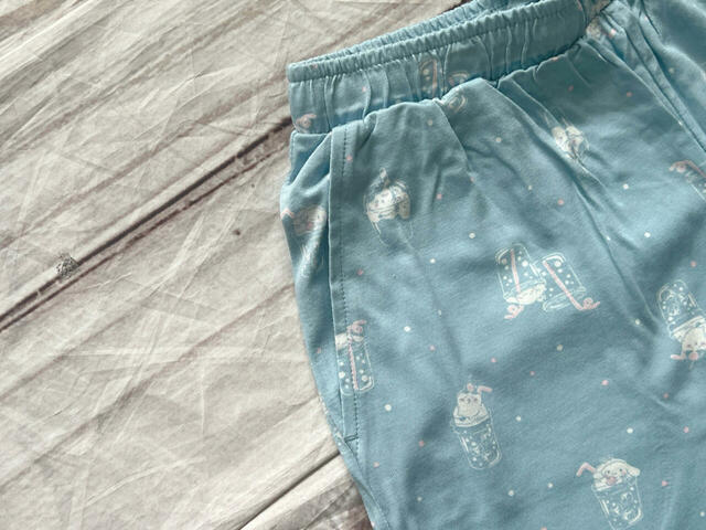 両サイドにポケット付き！