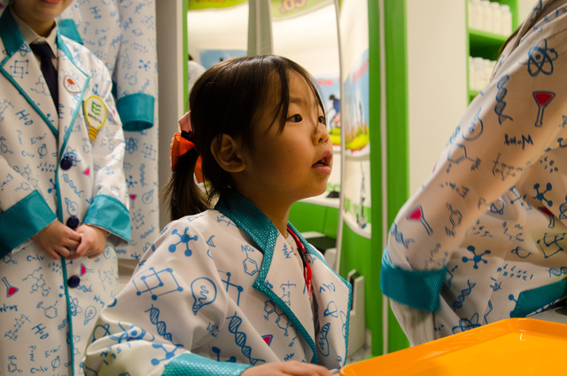 科学者に大切なのは、探求心｜仕事体験テーマパーク「カンドゥー」