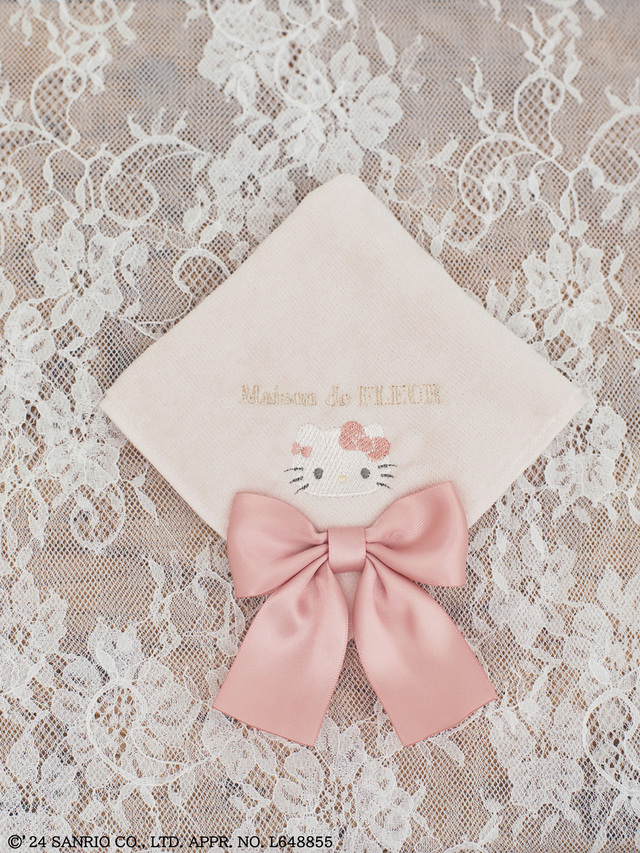 ハローキティ　タオルハンカチ  カラー：Pink  価格：¥1,870