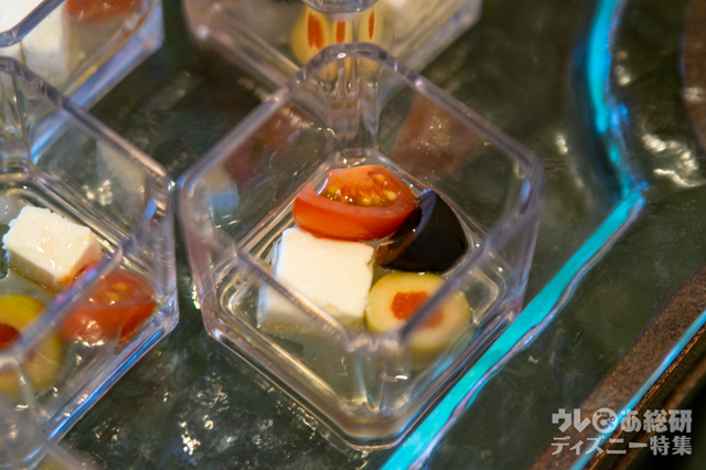 “ディズニー・イースター”ディナーブッフェ|東京ディズニーランドホテル「シャーウッドガーデン・レストラン」