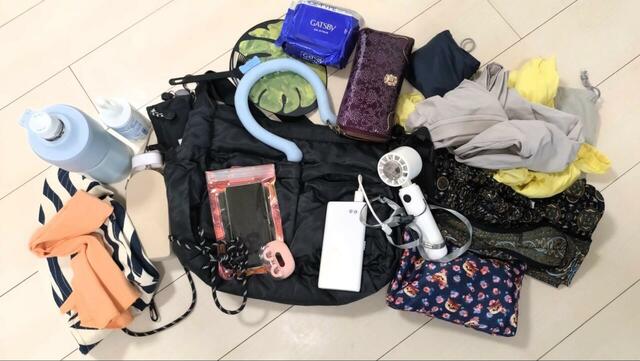 【AIGLE（エーグル） ビッグショルダーバッグ】「夏フェス」を想定して荷物を詰めてみると…⇒