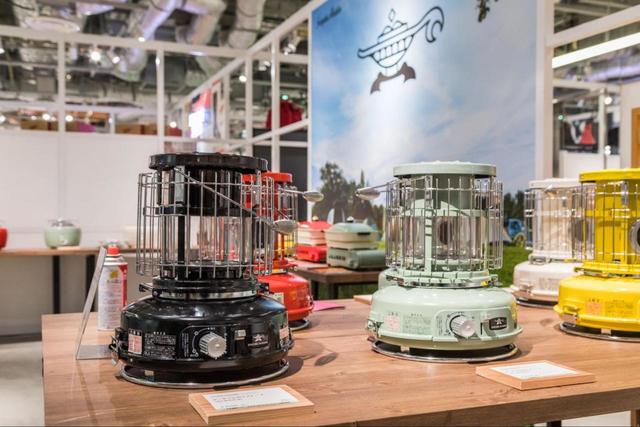 【PARCO OUTDOOR PARK / Aladdin by COLLECTORS ポータブルガスストーブ】レトロなデザインが可愛い！