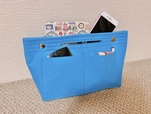 【Lino Ulu フェルトバッグインバッグ】サイズは約縦18×横25×奥行7cm。10色もあるので推しのカラーが見つかります
