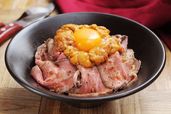 雲丹ローストビーフ丼