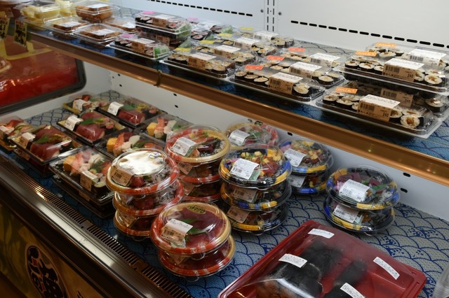 テイクアウトの丼物も充実