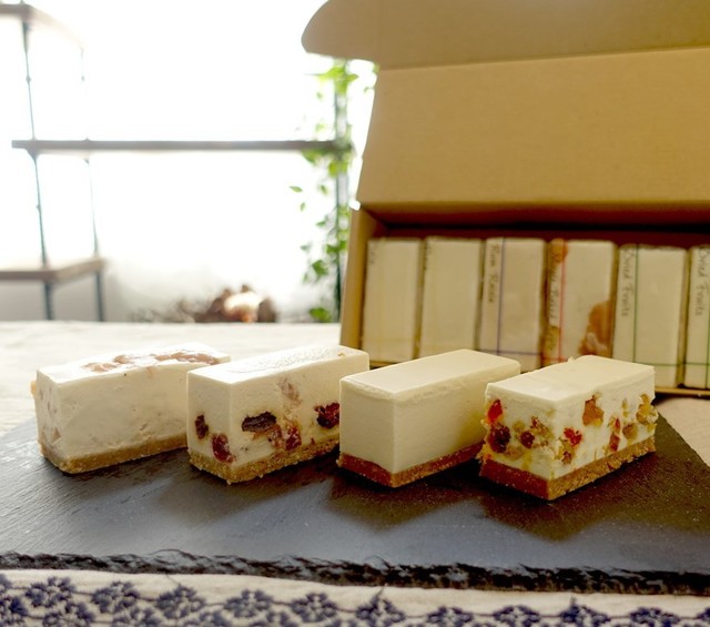 コガネイチーズケーキ「白砂糖不使用チーズケーキ食べ比べ4種アソートBOX」