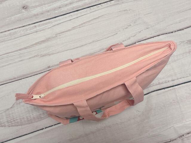 ファスナーもしっかり閉まります！