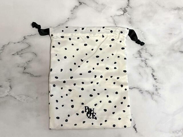 【otonaMUSE（オトナミューズ）5月号】「付録：gelato pique（ジェラート ピケ）サテン巾着ポーチ大中小3点セット」中サイズはストーンのようなドット柄♪