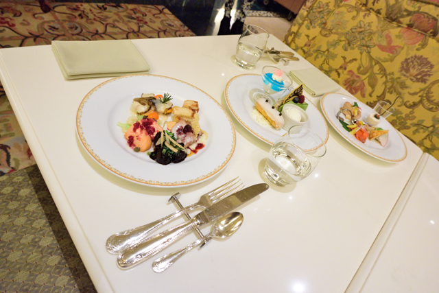 「アナとエルサのフローズンファンタジー」スペシャルブッフェ ©Disney