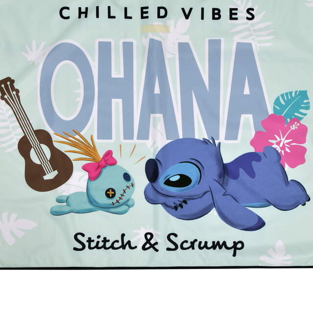 スティッチ＆スクランプ レジャーシート Disney Stitch Day Collection 3,300円
