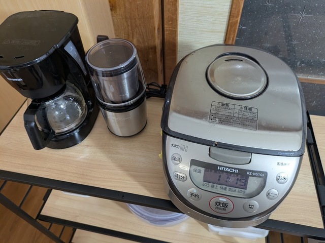 【アイリスオーヤマ 組立簡単 連結スチールラック】よく使う家電を定位置に置けてとっても便利！