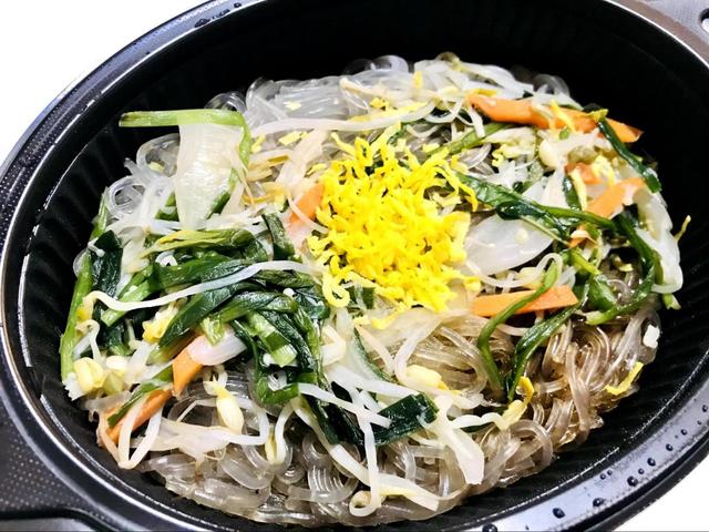 韓国らしい野菜がたっぷりと