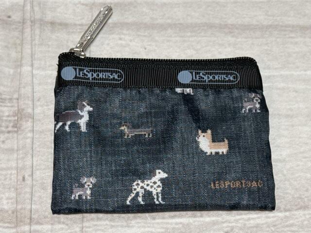 小サイズは(約)縦8×横11cm