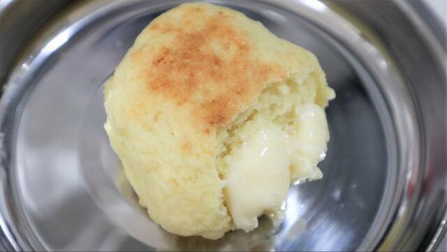 【ニトリのアウトドアクッカーセットで焼きカマンベール】ちぎりパンと一緒に