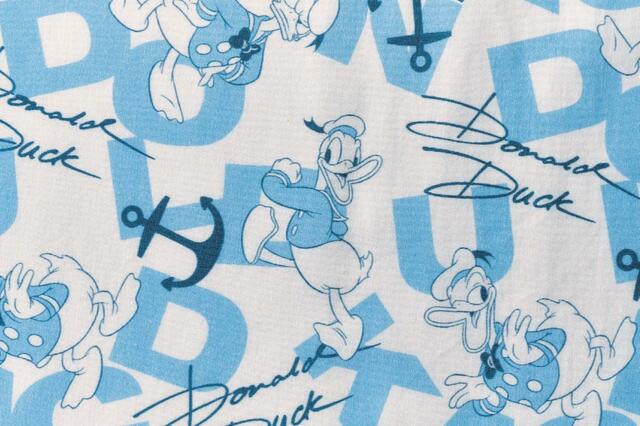 綿レーヨン総柄プリントシャツ「ドナルドダック」｜￥4,990 （税込）
