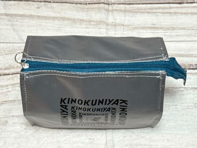 ファスナーもしっかり閉まります！