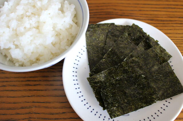 【ロピア 有明海産 味付のり 70枚 299円】ごはんがあってもなくても食べられる美味しさです