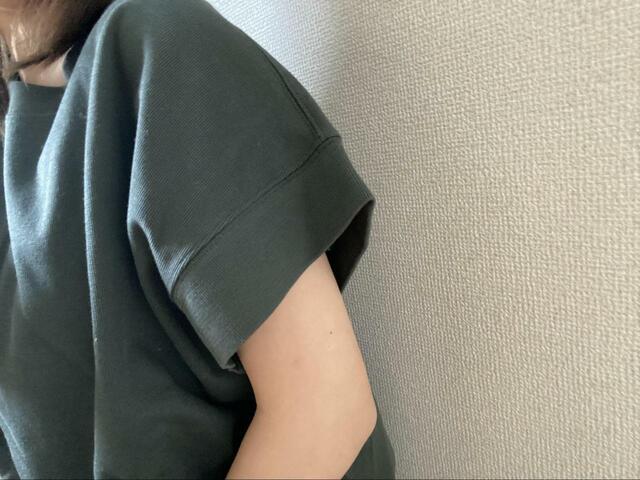 【ユニクロ ボクシーT】横から見てもすっきり！