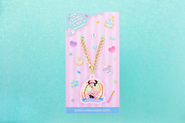 エンパイア・グリル ディズニー・パルパルーザ“ヴァネロペのスウィーツ・ポップ・ワールド”エンパイア・グリル・ディナー オリジナルチャーム 前期