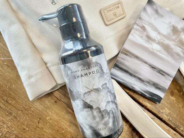 【initiator HEMP CHARCOAL SHAMPOO】体にも顔にも使えるシャンプーです
