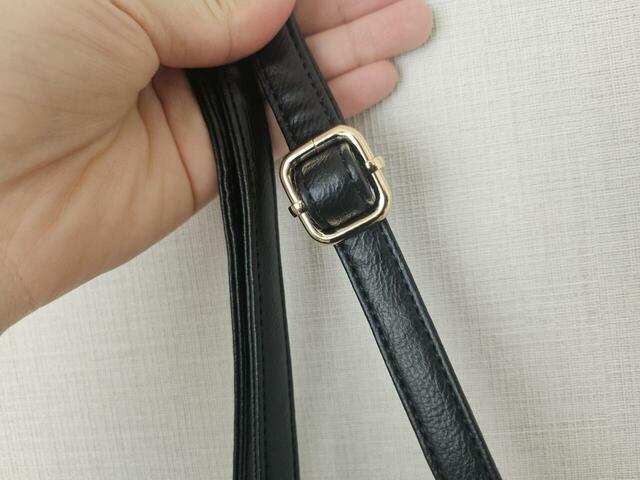 【GLOBAL WORK　お財布ショルダー】ショルダー紐は長さ調節可能。取り外してハンドバッグとしても使える2WAY仕様です◎