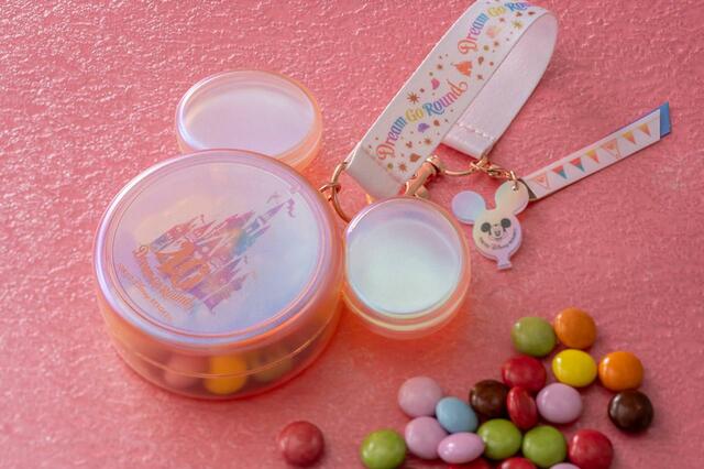 カラフルチョコレート、ミニスナックケース付き 1,100円｜東京ディズニーリゾート40周年“ドリームゴーラウンド”スペシャルメニュー