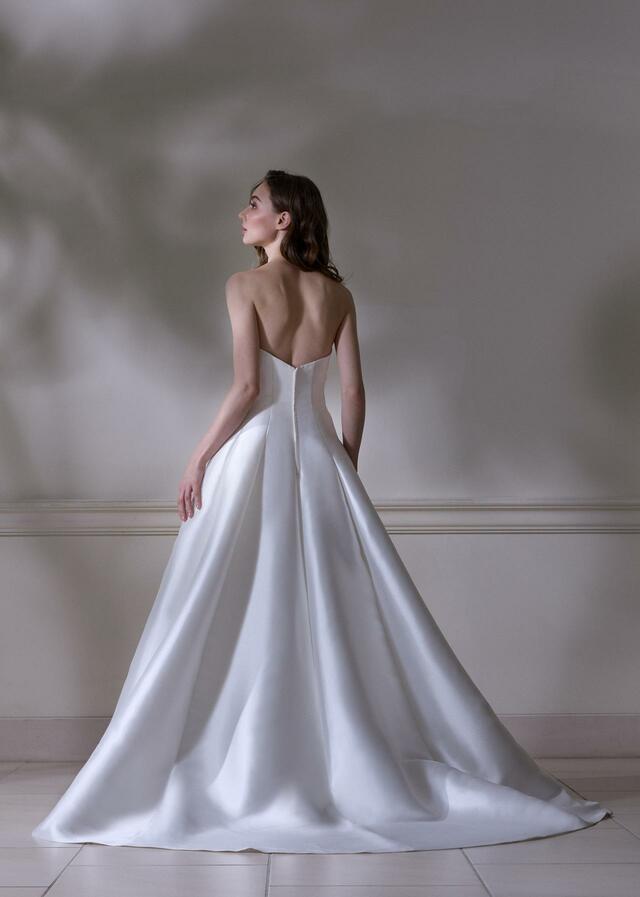 「DAVID K NEW YORK（デヴィッド ケイ ニューヨーク）」新作ウェディングドレス　NY-0124_Offwhite