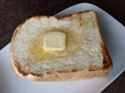 厚切りにしてバタートーストにしてみた！