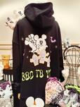 パーカー 5,900円　東京ディズニーリゾート「ディズニー・ハロウィーン」スペシャルグッズ