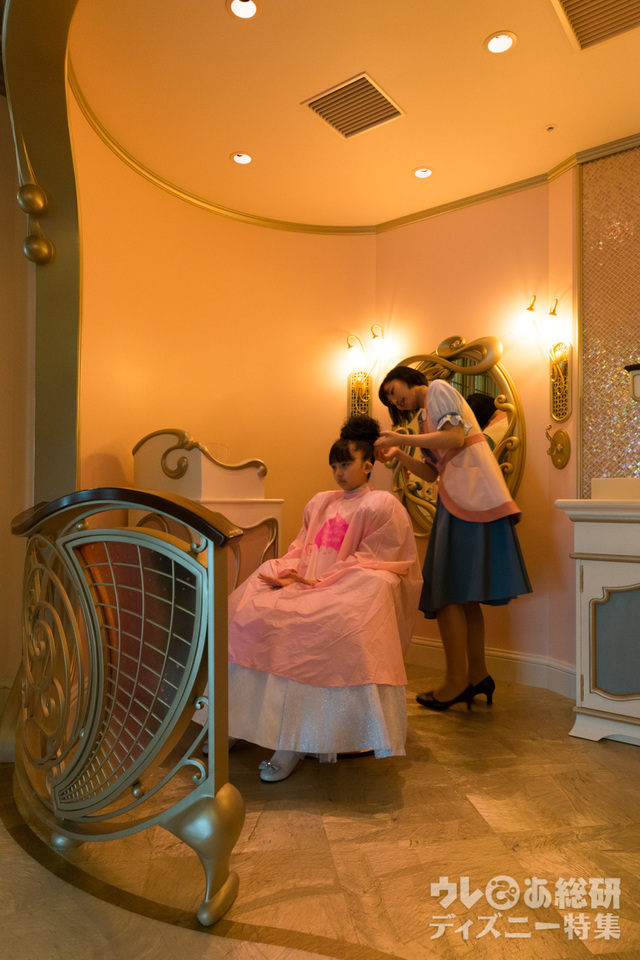 「ビビディ・バビディ・ブティック」サロン内｜東京ディズニーランド ワールドバザール