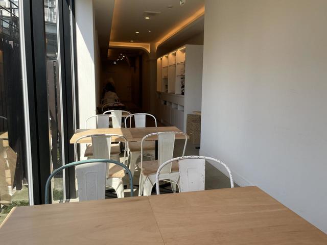 【PARKER HOUSE BUTTER ROLL（パーカーハウスバターロール）】イートインスペースでソフトクリームやパンを食べられる