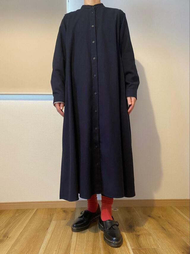 【無印良品 両面起毛フランネルスタンドカラー長袖ワンピース】カラーはベージュ、ダークグリーン、ダークネイビー、チャコールグレーチェックの4種類です