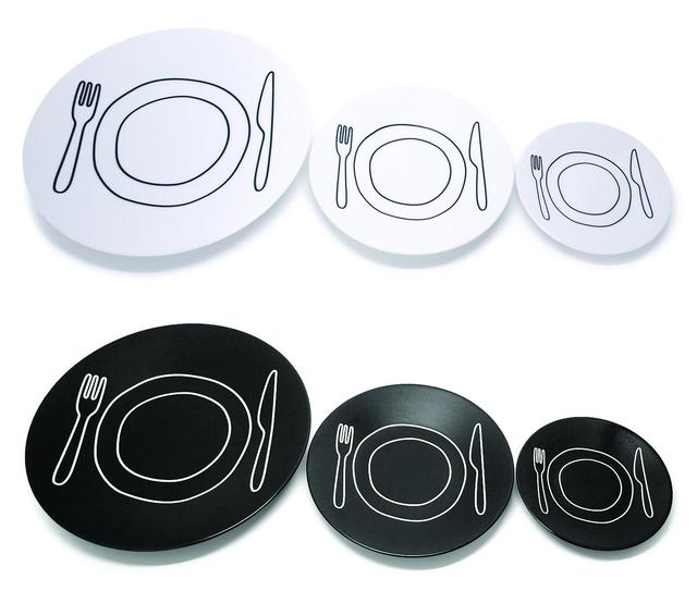 カラーは2種。サイズはそれぞれ3種。