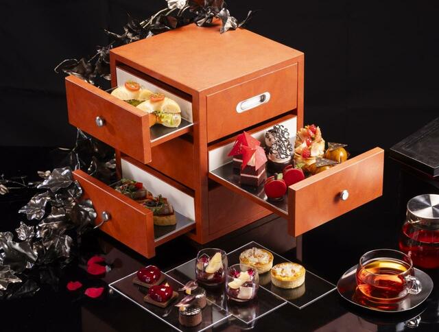 「アフタヌーンティーセット イメージ」<月~金 1名 5,600円 土・日・祝日 1名 6,200円>【スイーツビュッフェ Rouge Temptation ~赤の誘惑~】