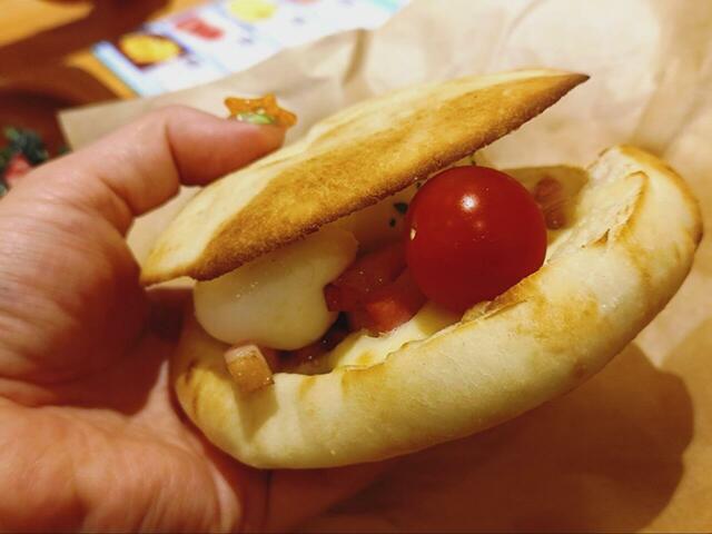 【サイゼリヤ モーニング】粉チーズを追加して三種のチーズサンドも試してみたい