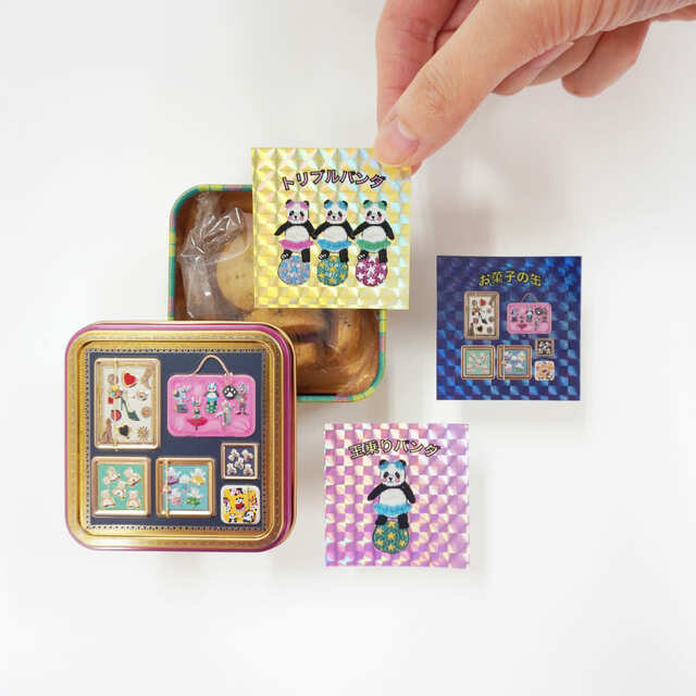 【伊勢丹新宿店・90周年限定缶】レトロで可愛いキラキラステッカーをプレゼント