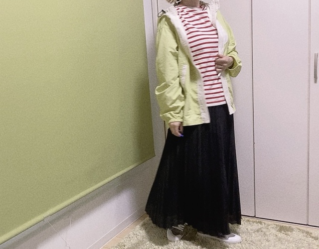 【ワークマン レディーストランスフォームジャケットEX】スカートとの相性も○