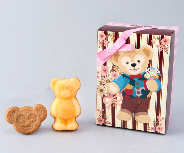 アソーテッド・スウィーツ ¥900 ※内容量7個（キャラメル全粒粉クッキー5個、マドレーヌ（プレーン味）2個）｜TDS「スウィート・ダッフィー」2016