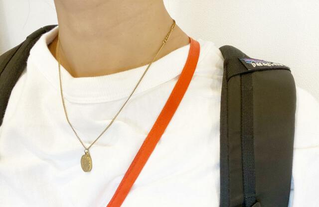 【mont-bell U.L.MONO ポーチ S】超軽量なので、ショルダーストラップが肩に食い込むこともなし