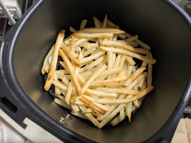 【アイリスオーヤマ 過熱水蒸気エア フライヤー FV-M30A-C】言われなければ油を使っていないとは気づかないぐらいおいしく仕上がりました…！