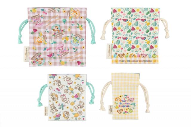 きんちゃくセット 2,500円|サイズ:(ダッフィー)縦約19×横約17.5cm(シェリーメイ)縦約18×横約14.5cm(オル・メル)縦約15×横約11.5cm(クッキー・アン)縦約15×横約8cm|ダッフィー&フレンズのテイスティ・サマー・サプライズ