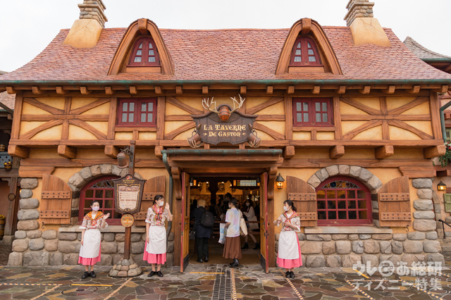 東京ディズニーランド 美女と野獣 レストラン「ラ・タベルヌ・ド・ガストン」撮影/YOSHI