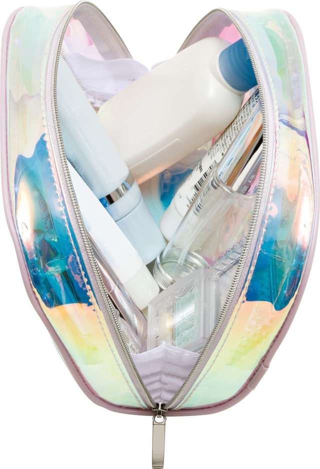 ガバッと開く「ポーチ」