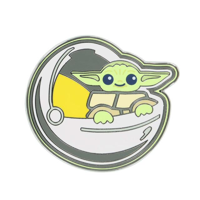 ピンバッジ 1,200円|「スター・ツアーズ:ザ・アドベンチャーズ・コンティニュー」スペシャルグッズ|販売店舗:東京ディズニーランド「コズミック・エンカウンター」