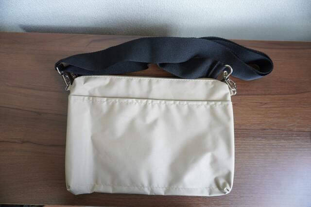 サコッシュにもなる