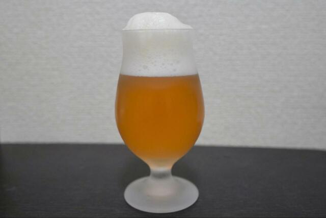 【泡立つビヤグラス】あっという間にクリーミーな泡立ちに！